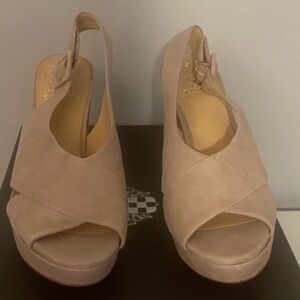 NEW VINCE CAMUTO  suede sling back platform heels